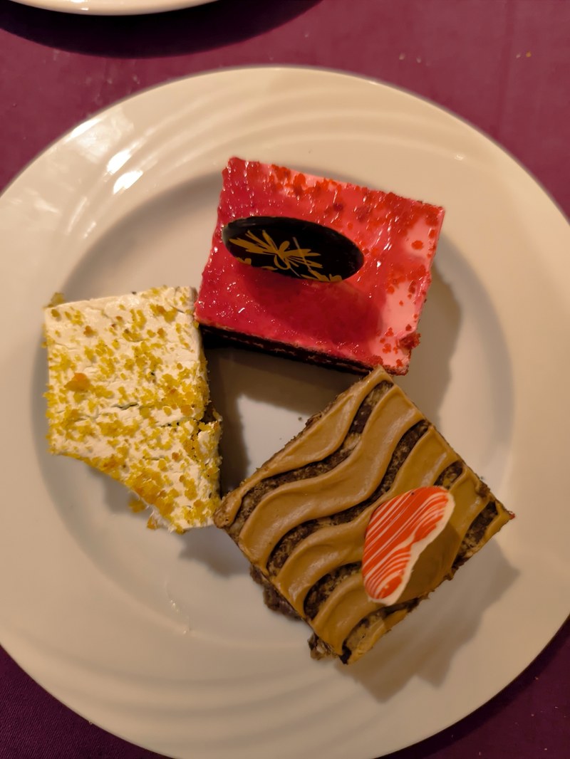 Abendessen in einem der A la Carte Restaurants