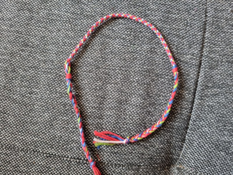 farbenfrohes Freundschaftsband Variante 2