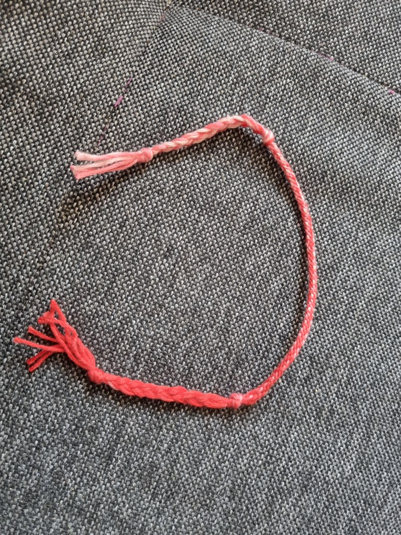 Armband Rottöne
